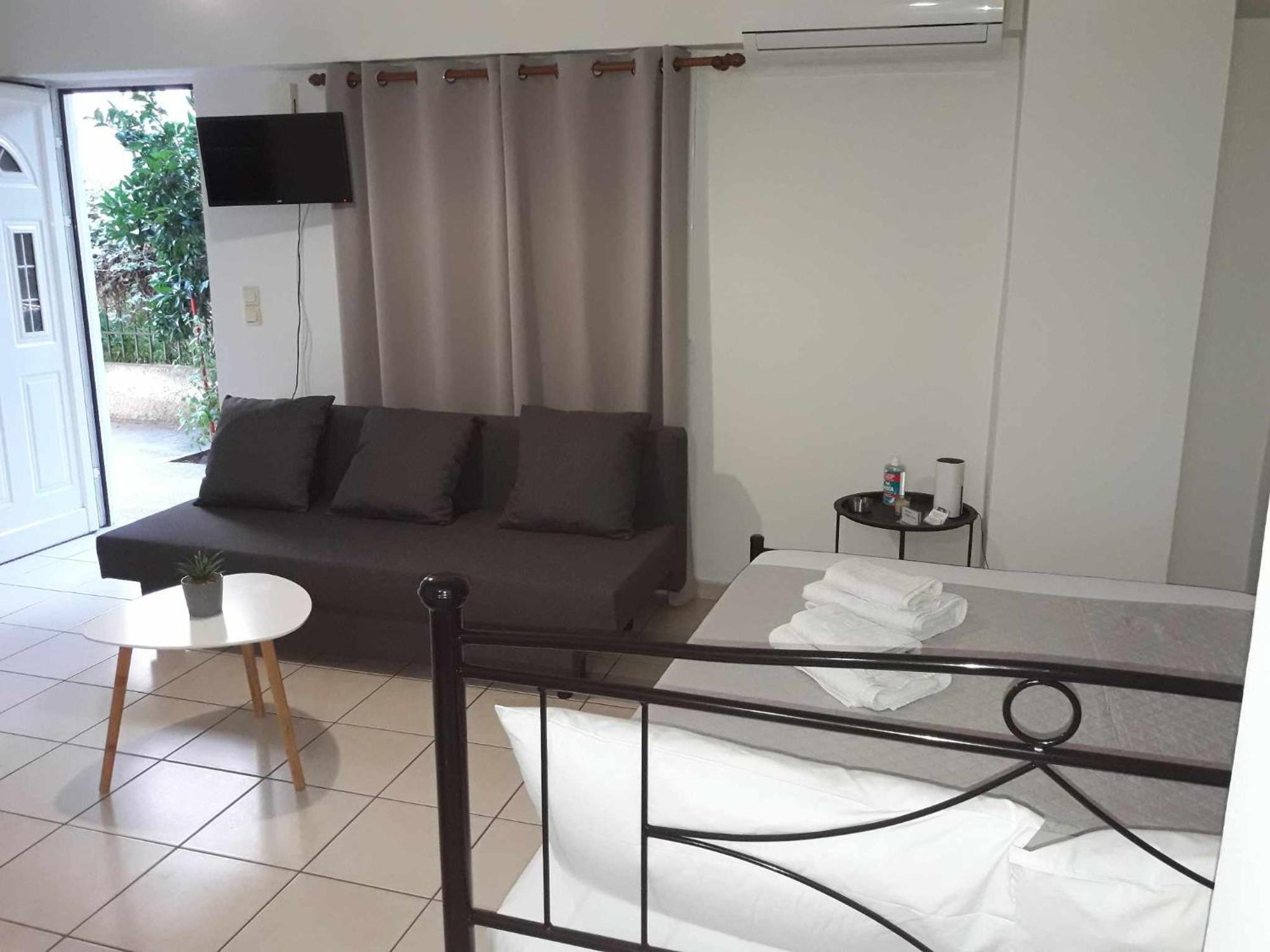 Ferienwohnung Simple, Calm And Center 2 Kalamata Exterior foto